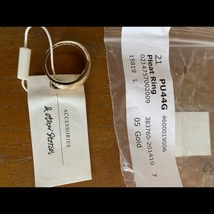 & Other Stories gold color ring size L